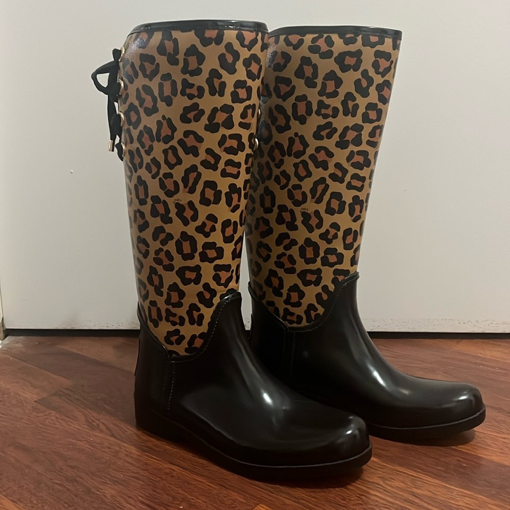 Coach Black/Cheetah Print Rain Boots, Sz 9